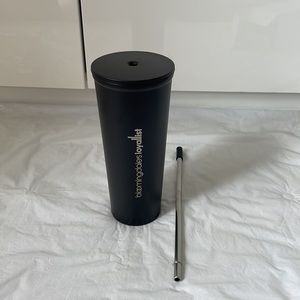 Bloomingdale’s Loyalist Cup in Black One size NWB